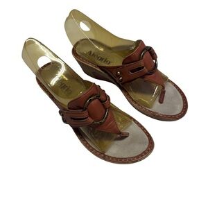 Alegria Lola Sandals Womens size 37 or US 7M Cognac Leather Wedge T Strap Style